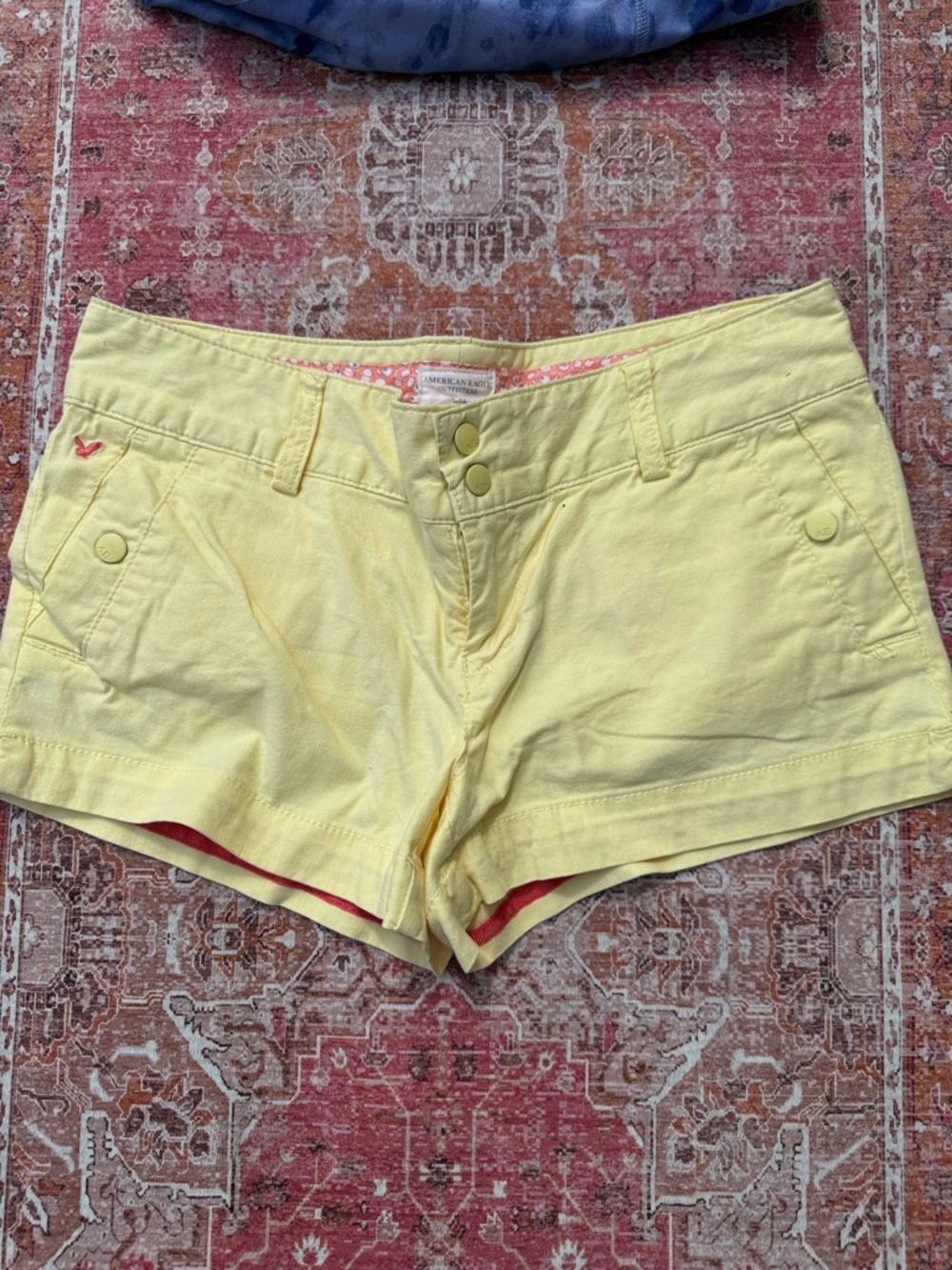 American Eagle Outfitters Pale Yellow Women's Shorts